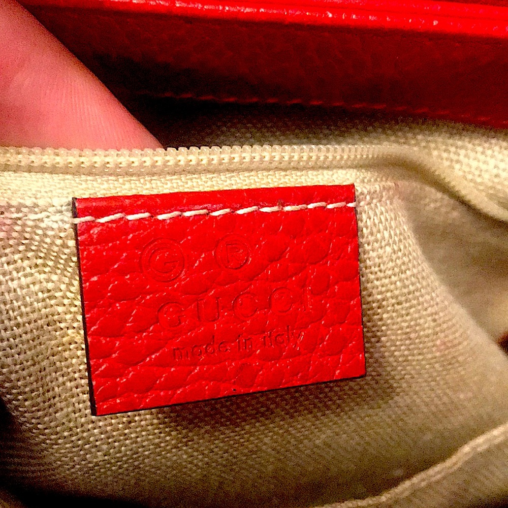 Red Gucci bag ! - Picture 4 of 4